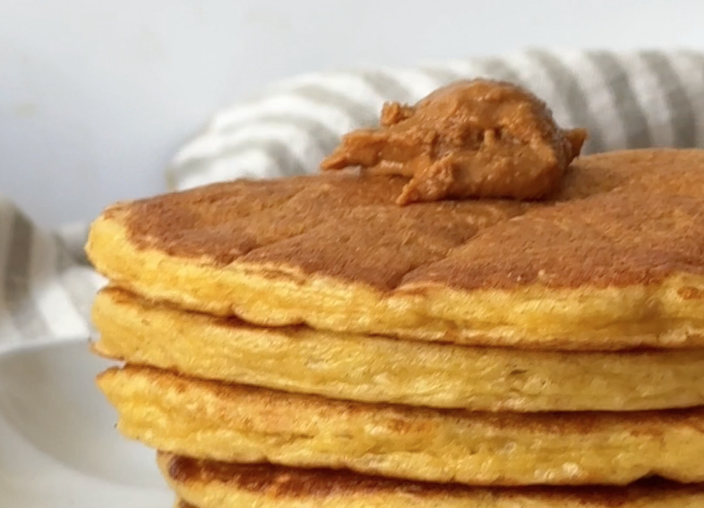 Pancakes saludables altos en proteína