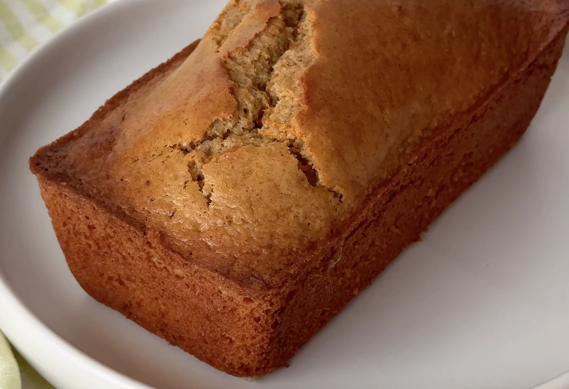 Panque de zanahoria saludable de almendras y avena