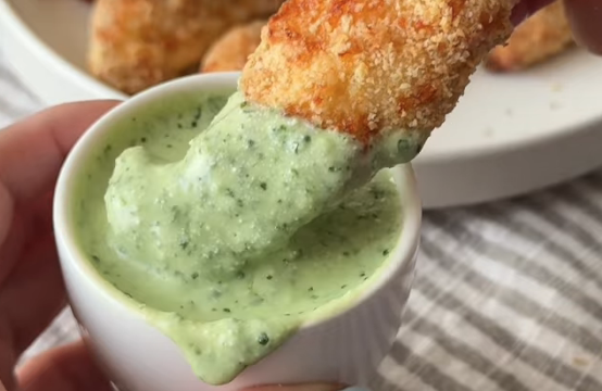 Aderezo de cilantro alto en proteína