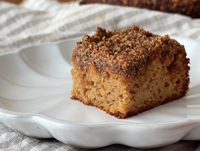 Pastel de canela saludable con harina de almendras